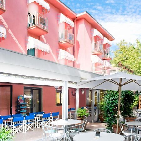Hotel Villa Rosa Cesenatico Exteriör bild