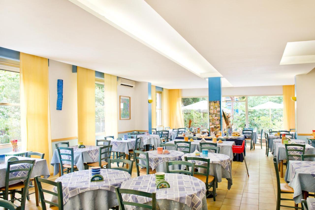 Hotel Villa Rosa Cesenatico Exteriör bild