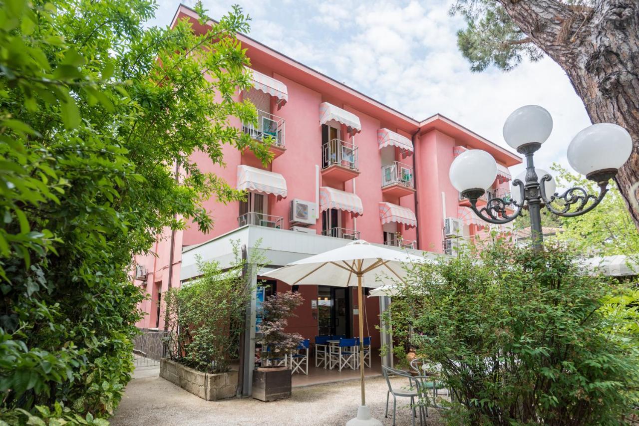 Hotel Villa Rosa Cesenatico Exteriör bild